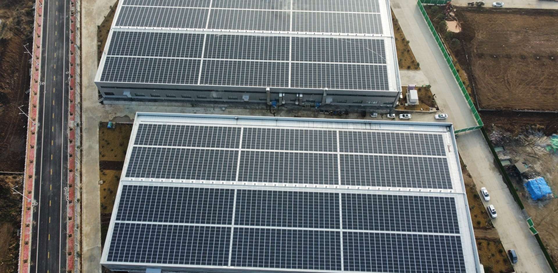 1920-2021年3月，，，，河南唐河县 中部食物城BIPV光伏项目，，，，装机量1.8MW，，，，年发电200万度，，，，知足45%用电需求.jpg